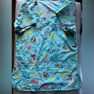 Cute llama scrub top! Size Medium.